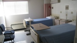 宏恩 产后恢复室 300x168 - 宏恩医院(Greater El Monte Community Hospital)介绍及地址评价/美国洛杉矶