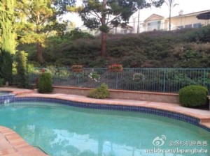 a8a11ba9jw1efnl5m3v6qj20hs0dc0uv 300x224 - 去美国生孩子也有顺带买房子的吗