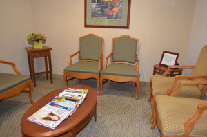 诊所等候区 300x198 - 美国HRC Fertility 试管婴儿