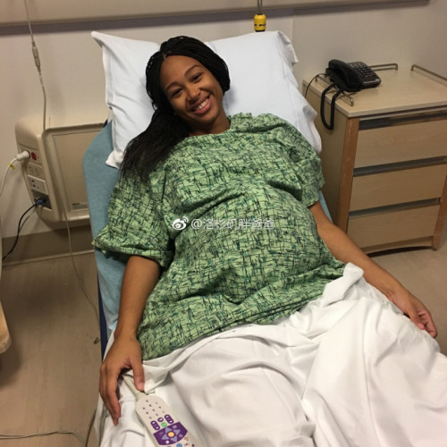 美国试管婴儿代怀孕如何选择代孕妈妈 a8a11ba9gy1fm65p9jp3uj20y90y94qp 500x500 - 美国试管婴儿代怀孕如何选择代孕妈妈