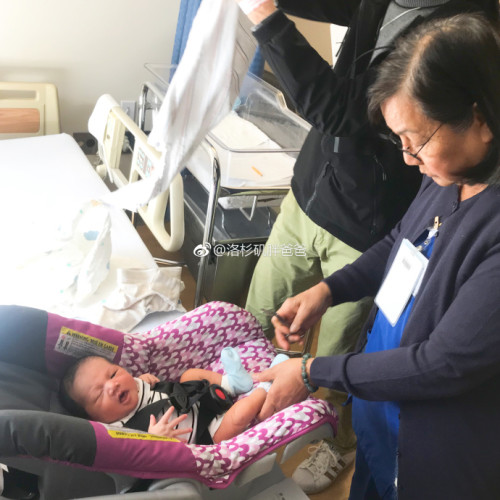 a8a11ba9gy1fn6pi2yzp6j223r23rnph 500x500 - 赴美生子的宝宝回国上户口美国国籍会取消吗