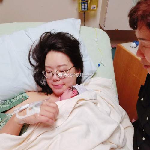 a8a11ba9gy1fnh920n2sgj20y90y9qv5 500x500 - 赴美生子孕妈如何预防孕期抽筋