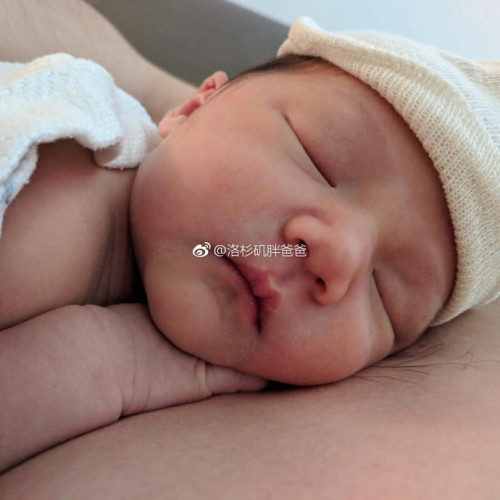 a8a11ba9gy1fnpbt5rtojj20yb0yb4qp 500x500 - 准爸爸做美国试管婴儿前需要注意哪些事情