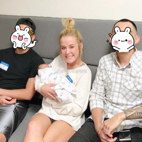 a8a11ba9ly1fninti0rbsj20yi0yikjl 500x500 - 上海男同性恋爱人美国买卵代怀孕的宝宝顺利出生