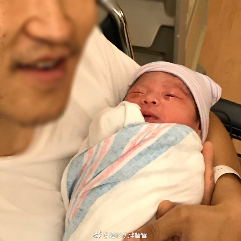 a8a11ba9gy1fgkck8wakgj20pt0ptqfj - 肺动脉高压客人赴美试管代孕 宝宝已经平安在美国出生