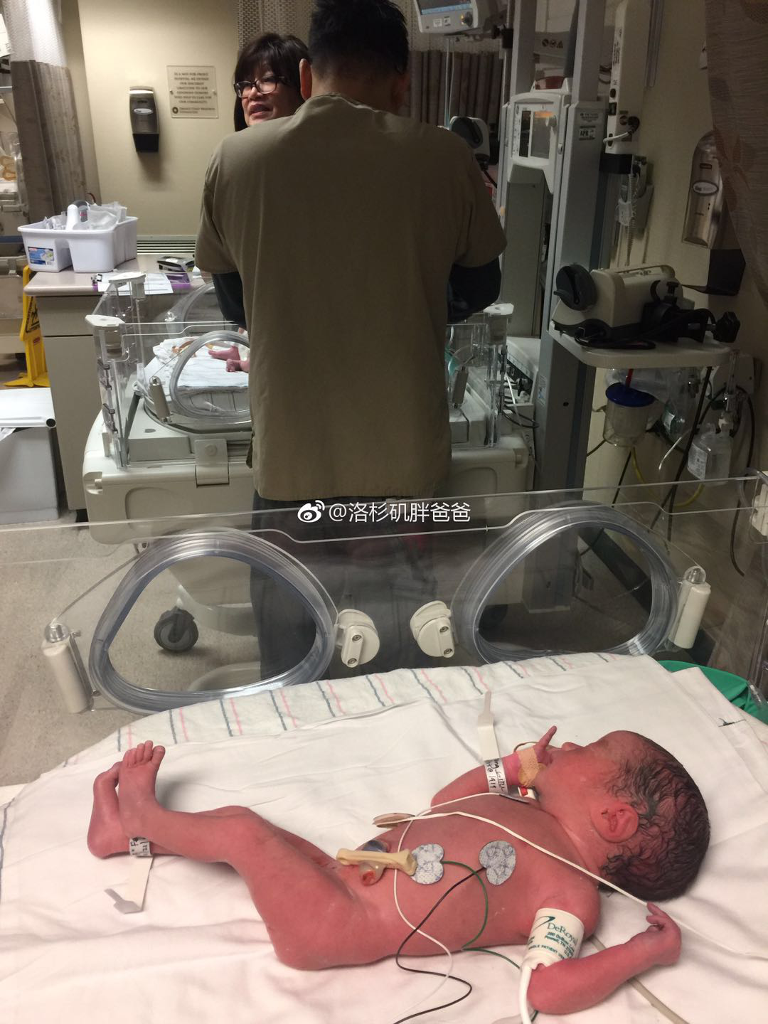 图片112 - 做代孕是选择美国代孕还是泰国代孕